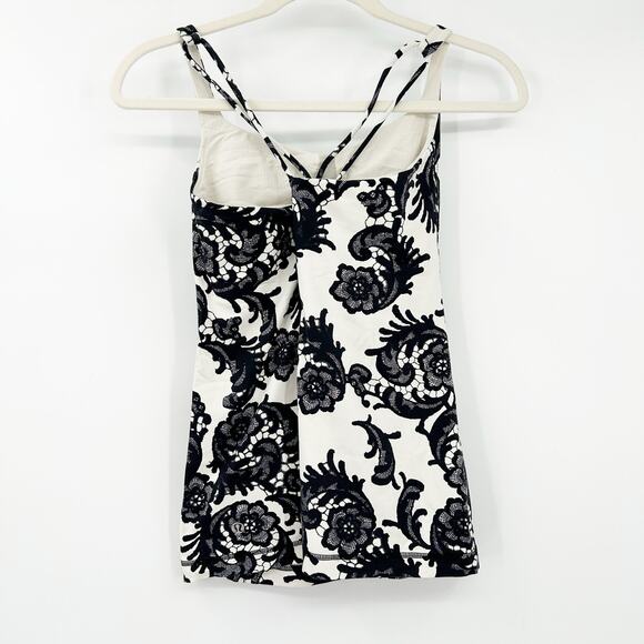 Lululemon‎ Free To Be Floral Active Tank Top Size 6 Laceoflage Polar Cream Black - Picture 7 of 7